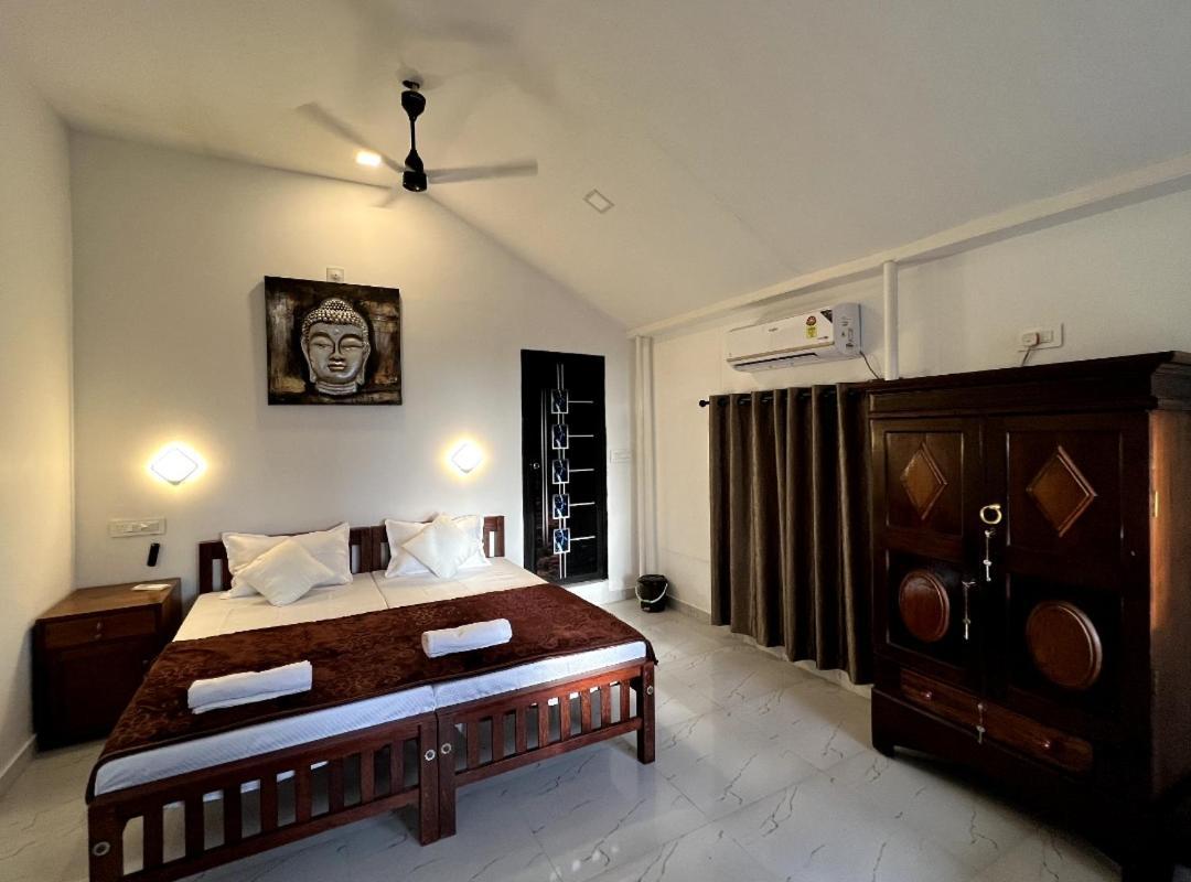 Marari Blue Whale Beach House Alappuzha Bagian luar foto