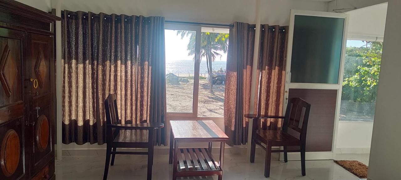 Marari Blue Whale Beach House Alappuzha Bagian luar foto