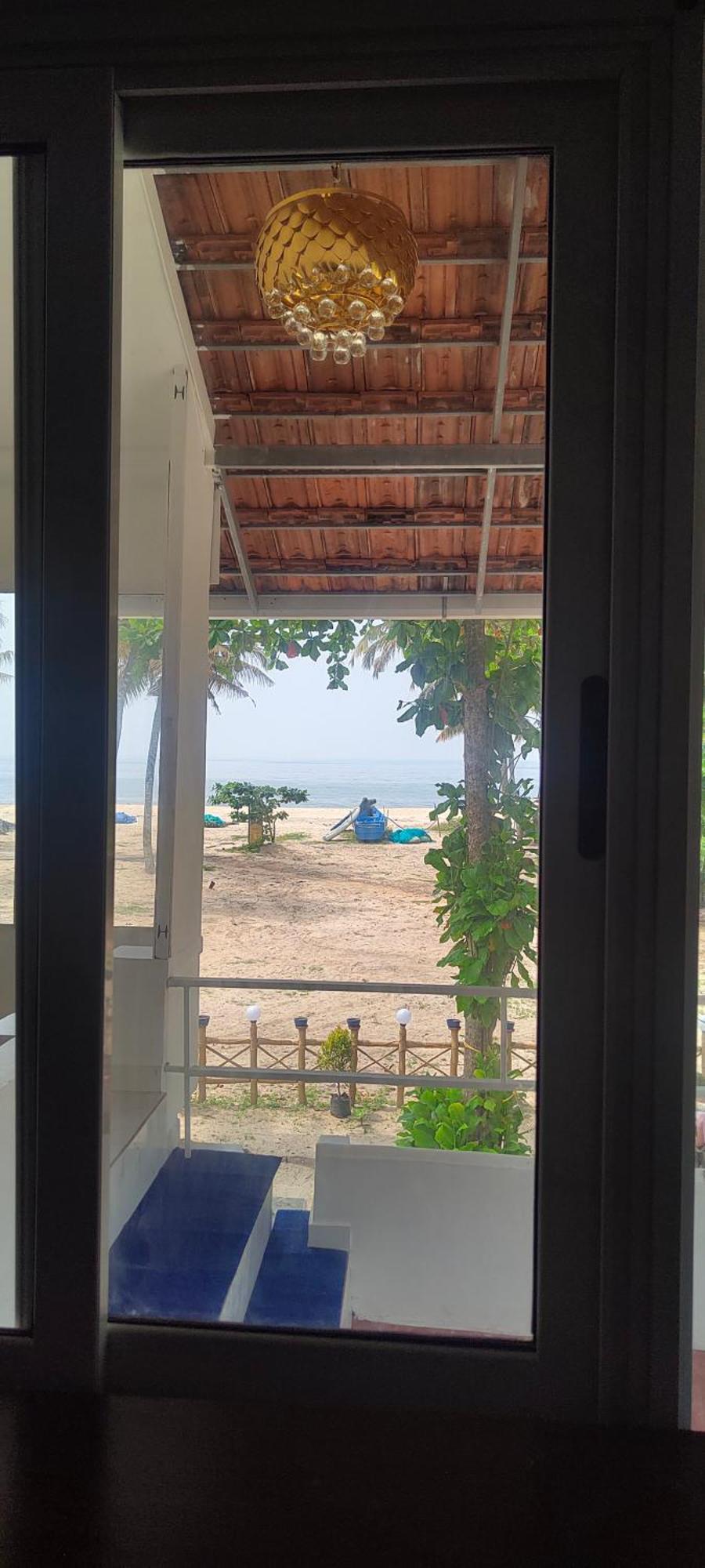 Marari Blue Whale Beach House Alappuzha Bagian luar foto
