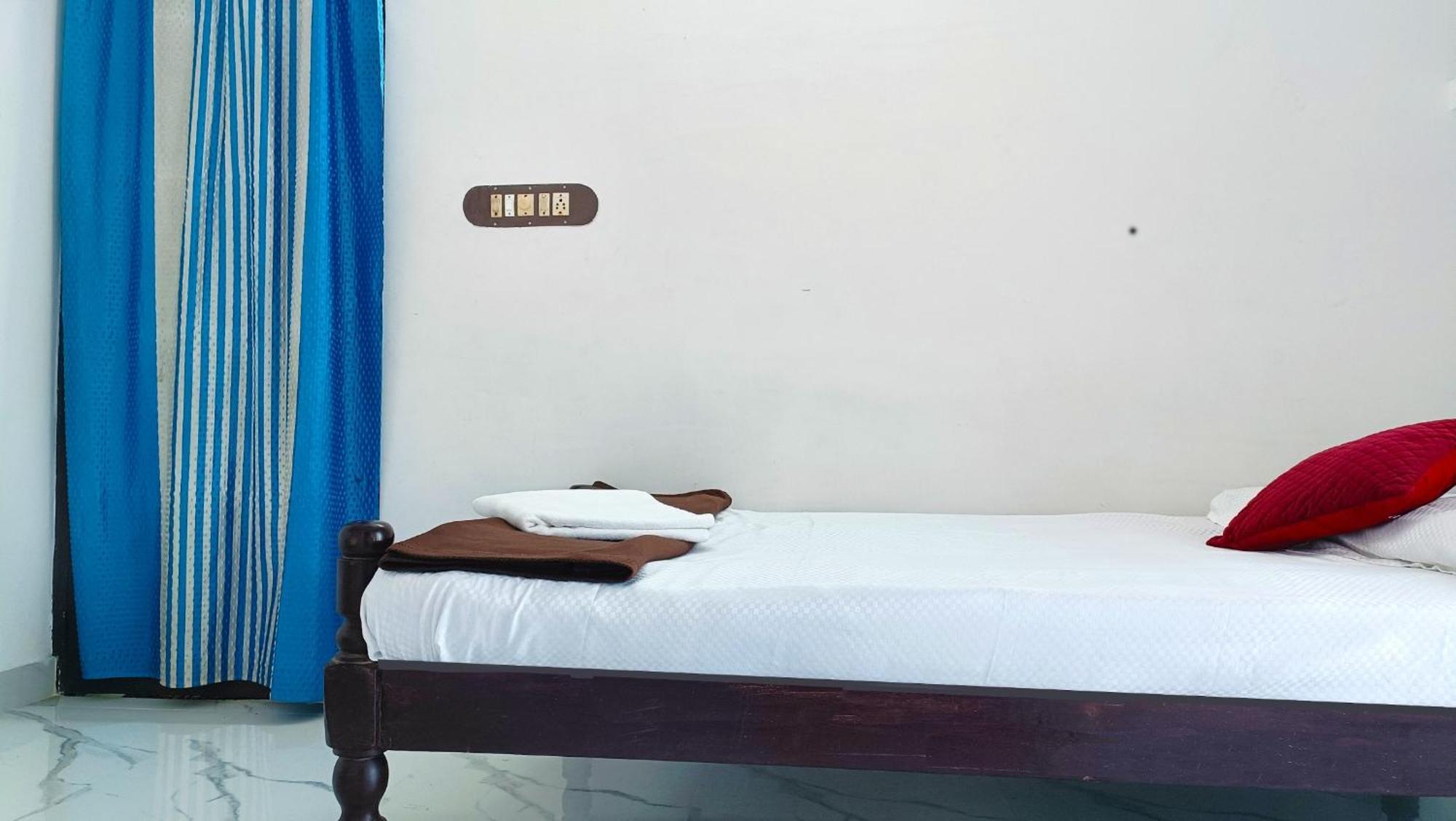Marari Blue Whale Beach House Alappuzha Bagian luar foto
