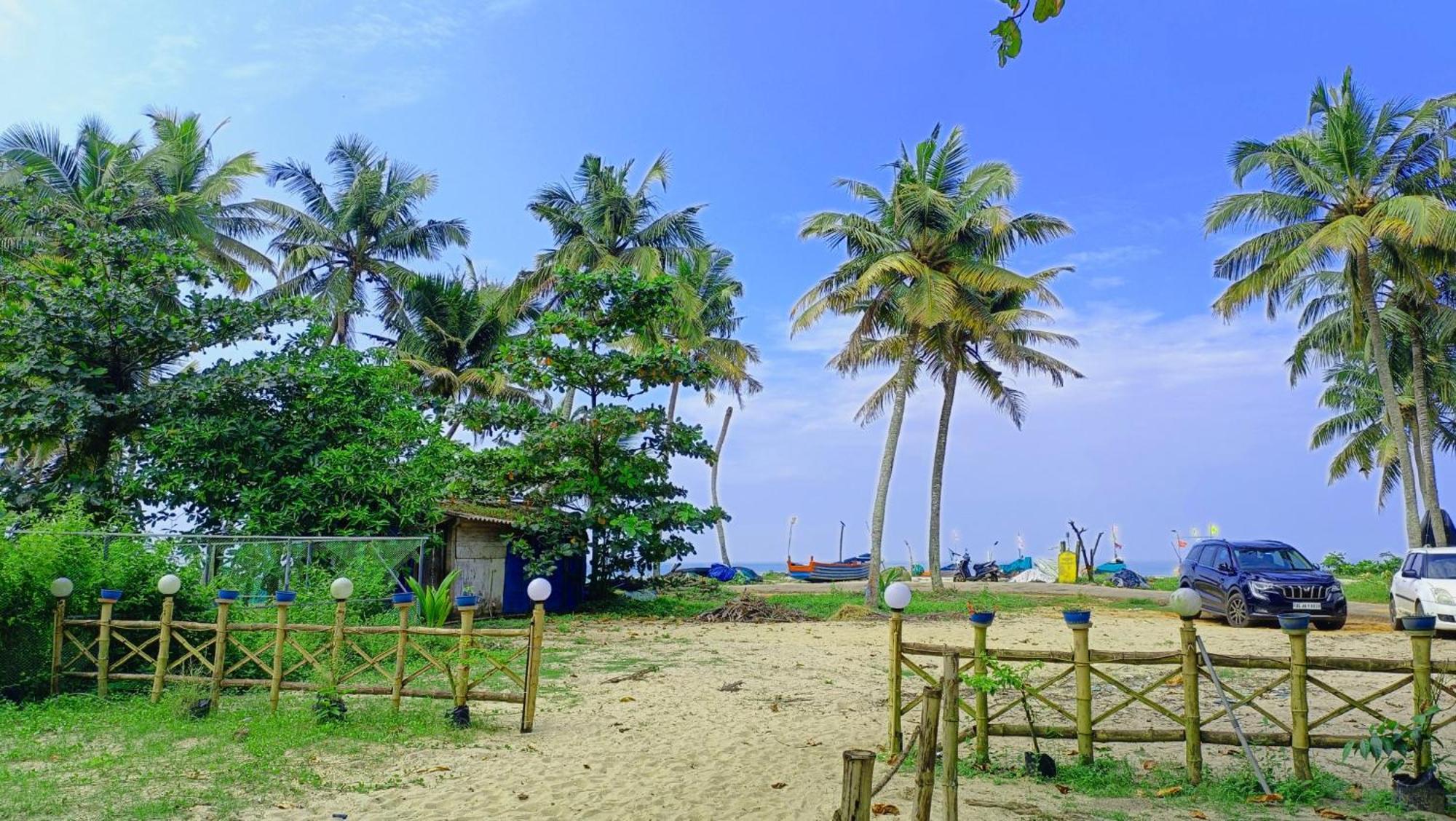 Marari Blue Whale Beach House Alappuzha Bagian luar foto